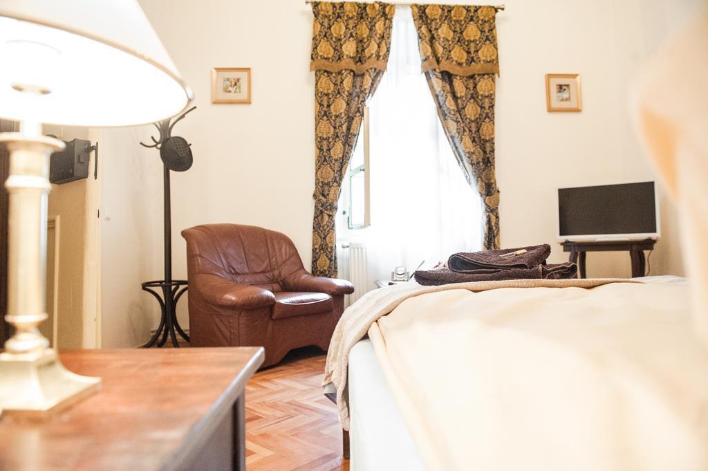 Brukenthal Central Apartments Sibiu Phòng bức ảnh